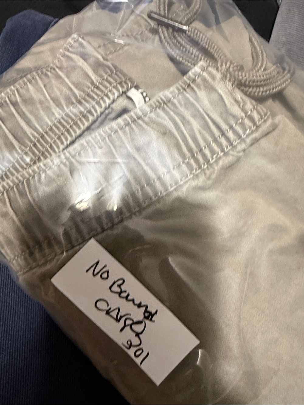 No Boundaries Cargo Pants - Picture 4 of 4